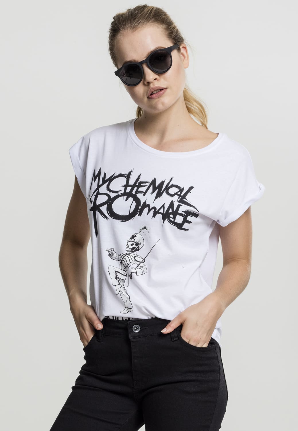 MT413-00220-0058 T-shirt My Chemical Romance nero Parade Cover donna bianco XS