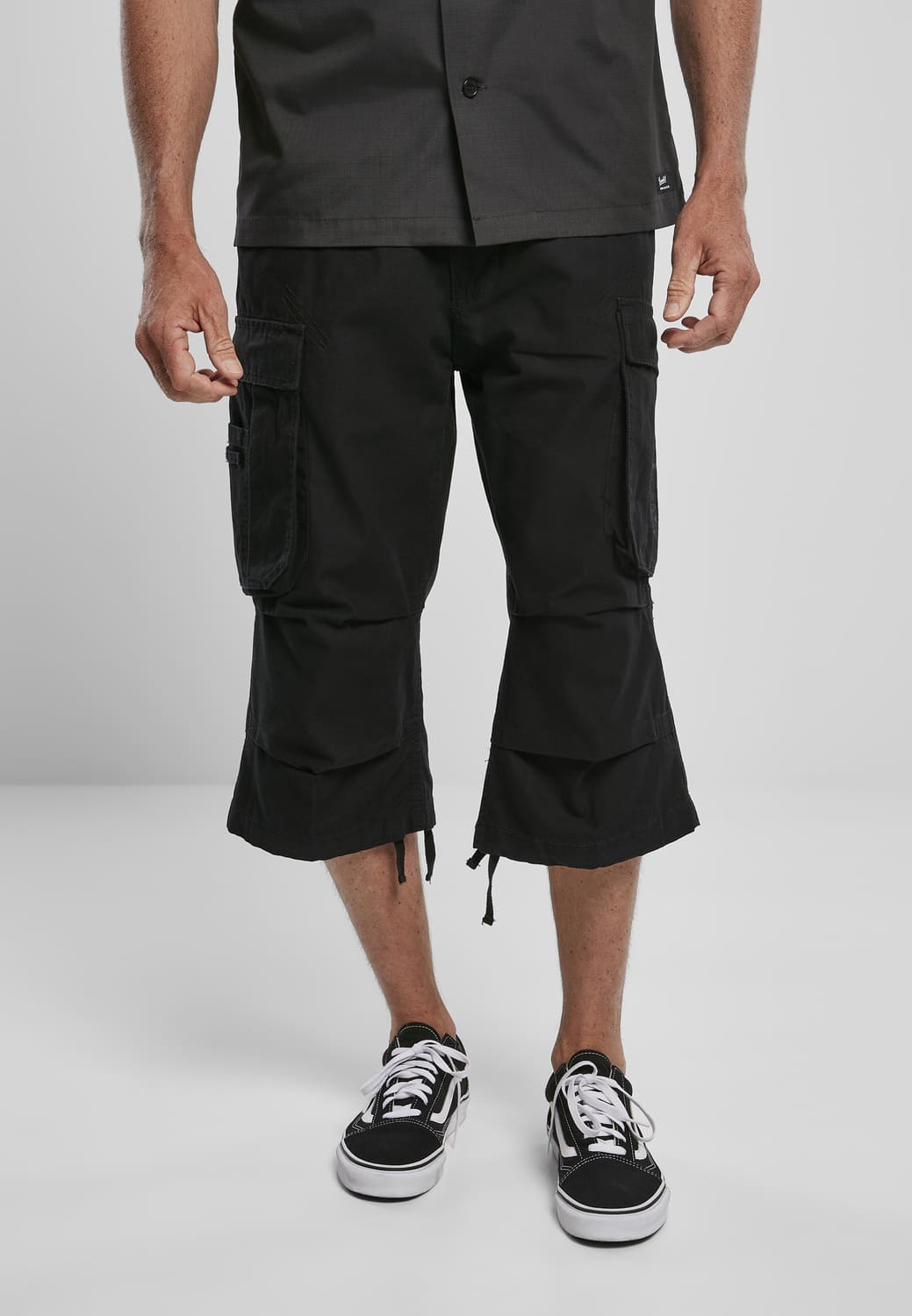 BD2003-00007-0060 Pantaloncini cargo 3/4 Industry Vintage Brandit nero XXL