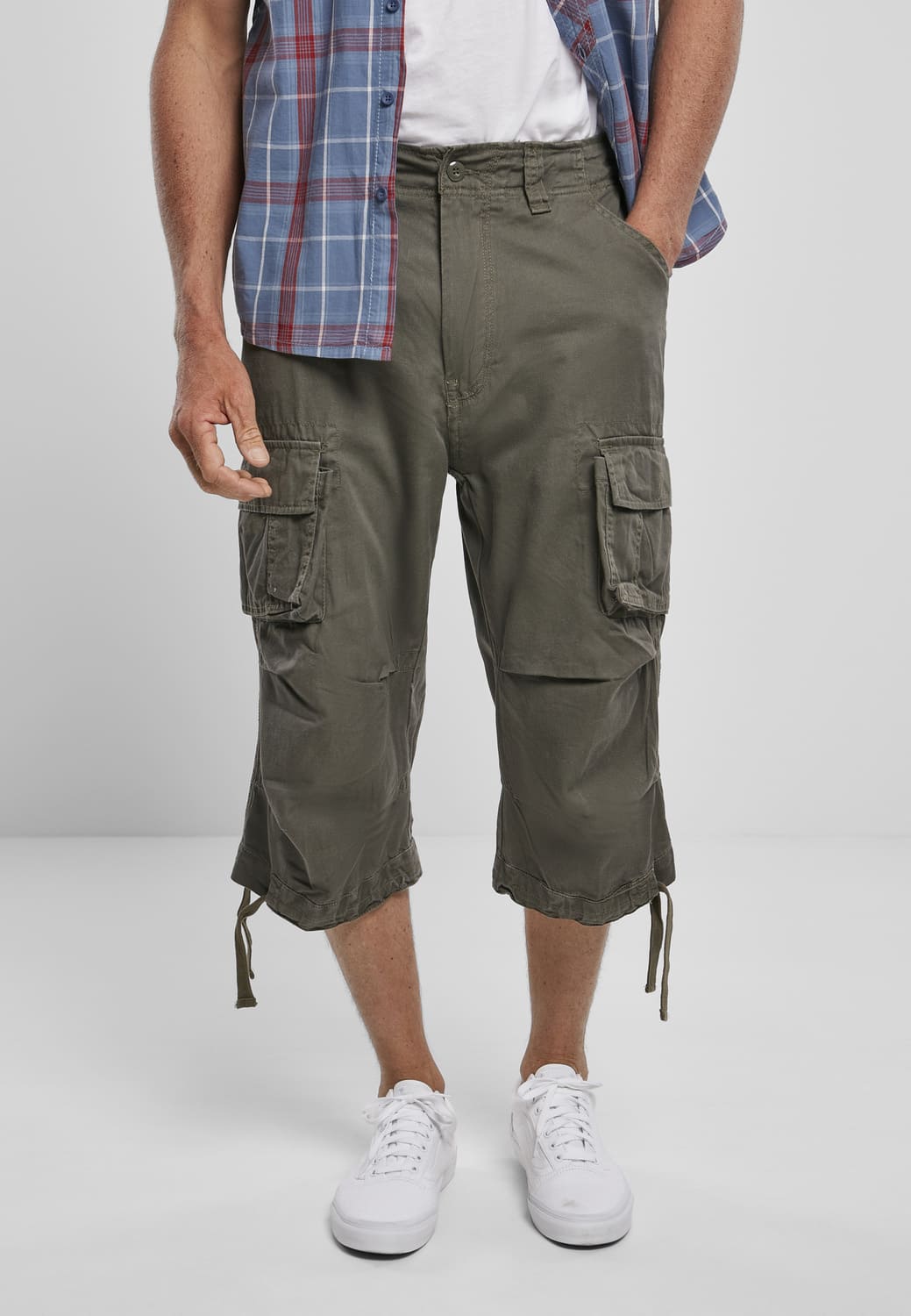 BD2013-00176-0231 Brandit Urban Legend Brandit 3/4 cargo shorts olive 7XL