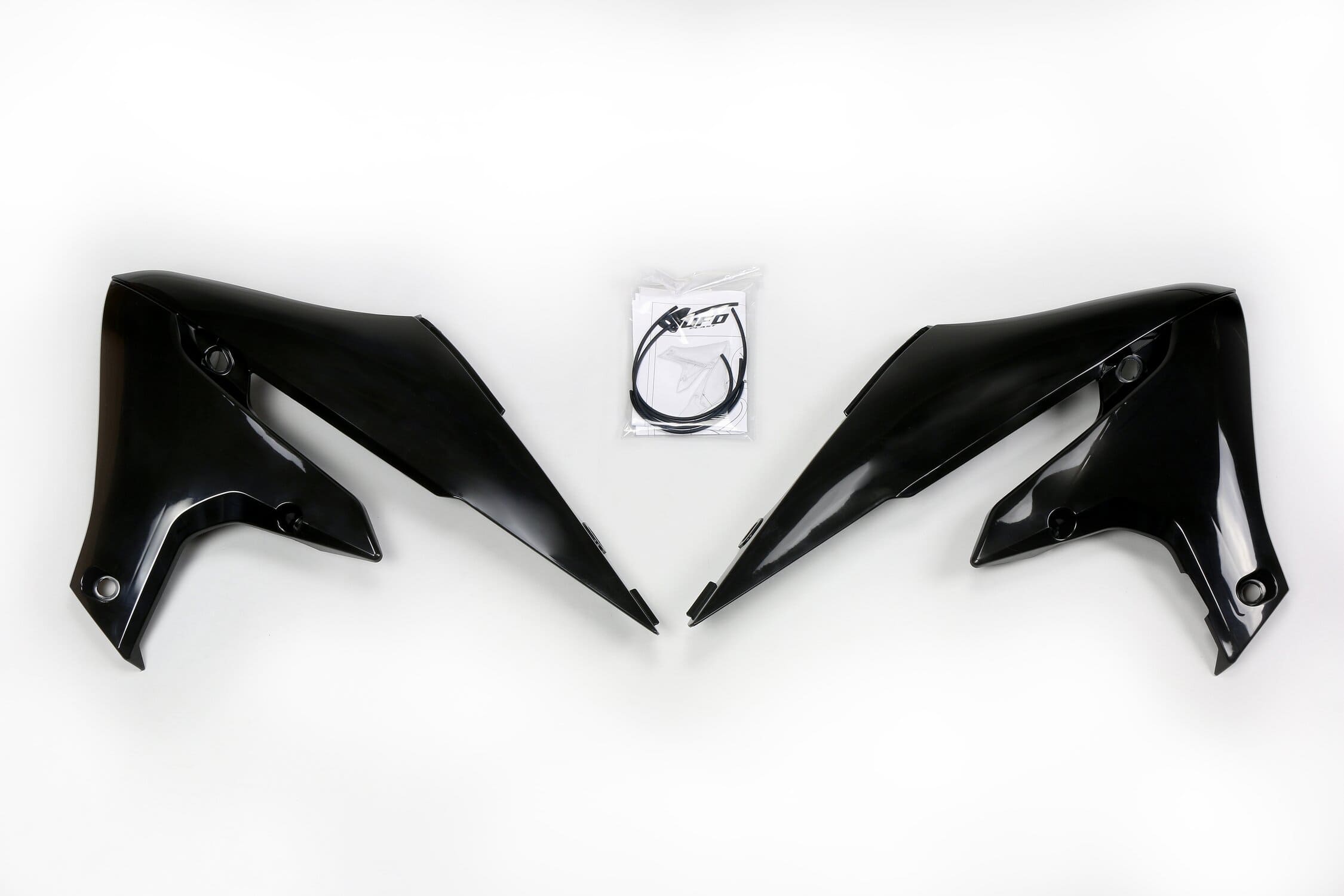 UF-YA04858#001 Plastiche radiatore Yamaha YZF 2018-2023 UFO nero, COD: UF-YA04858#001