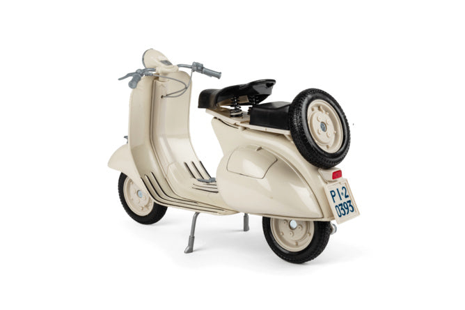 OE-PIA606188M Modello in miniatura Vespa 150 VL1T Cream 1:6