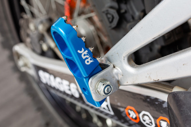 STR-220.21/BL Poggiapiedi passagero Derbi STR8 CNC Blu (Set)