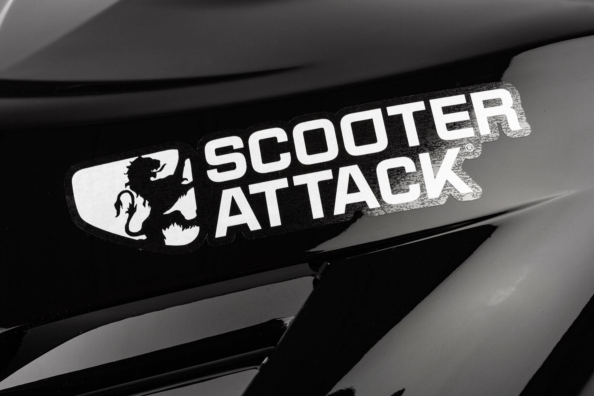 L-SASCOOTERATTACK/WH Adesivo Scooter-Attack, bianco, COD: L-SASCOOTERATTACK/WH