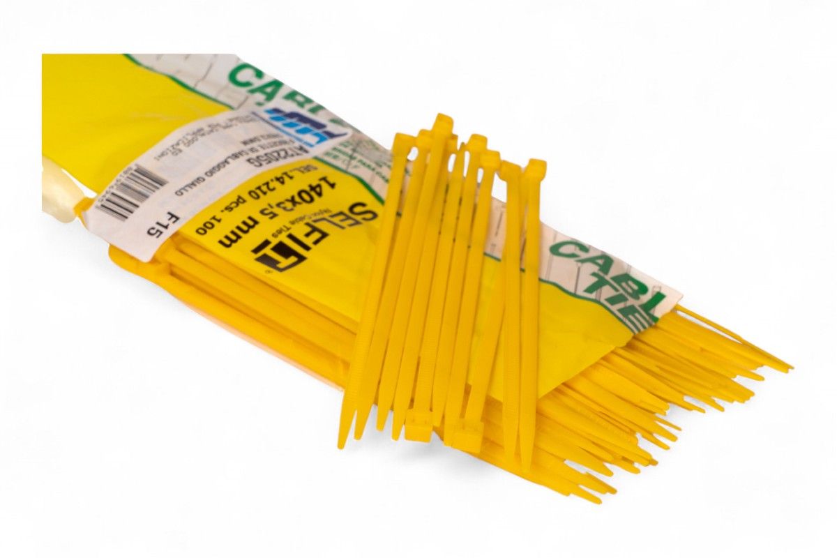 AT2205G Fascette di cablaggio in nylon - Lunghezza 140mm, larghezza 3,5mm - Giallo (100 pezzi)
