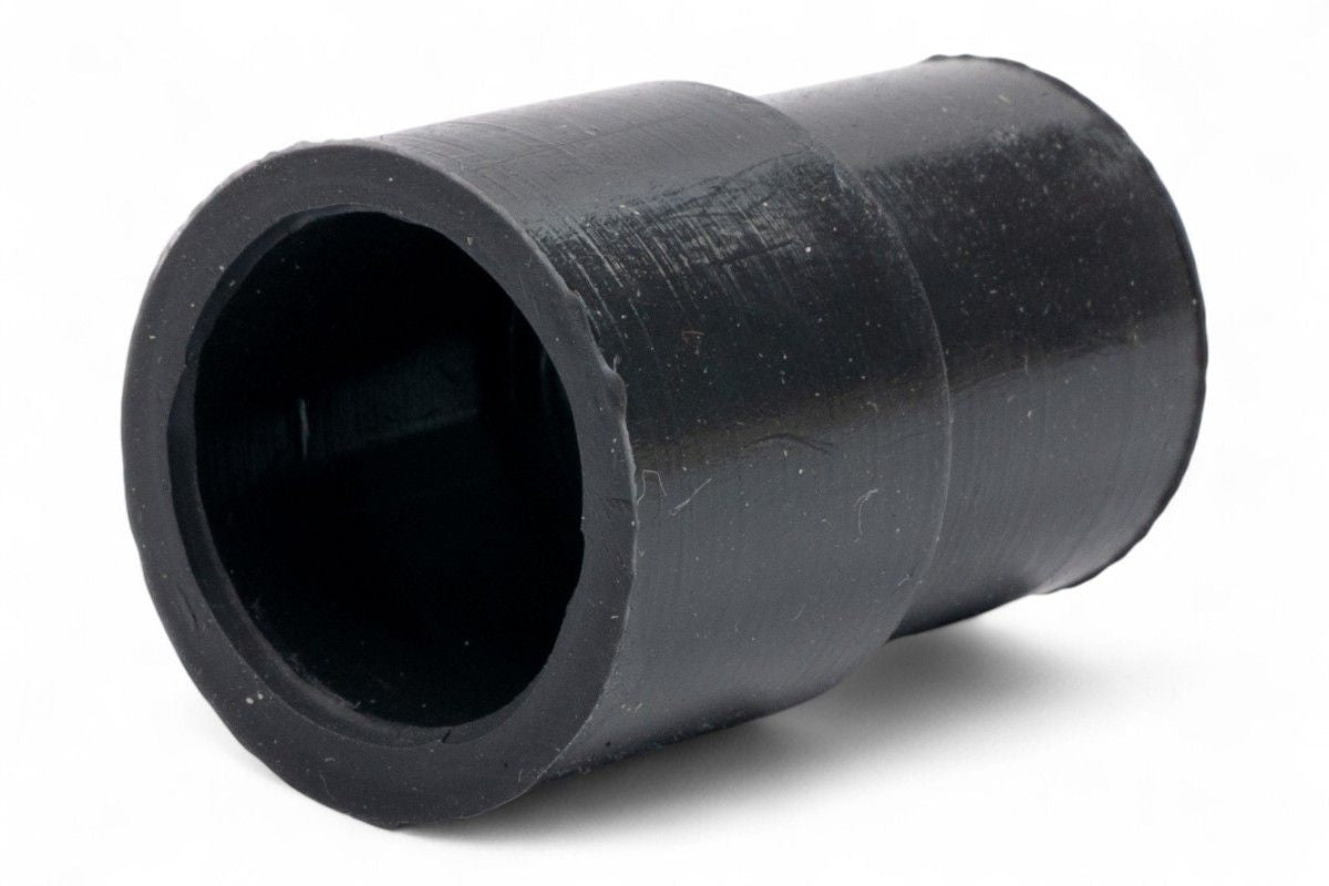 AV3410 Manicotto silenziatore in gomma nero - ø interno 18mm da un lato/20mm dall'altro, lunghezza 40mm