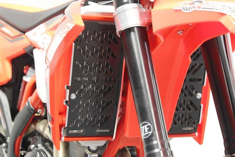 AX1583 Protezioni radiatori AXP XTREM - BETA