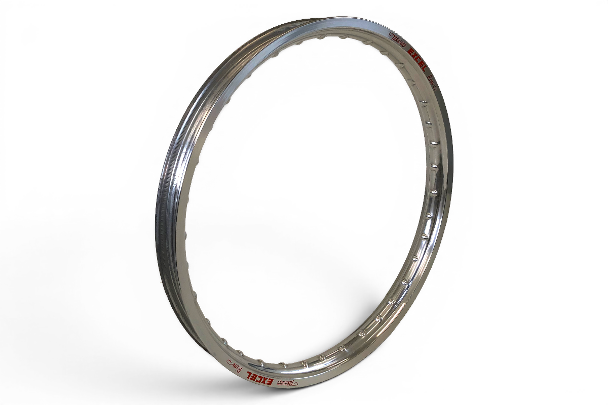 CE026405 Cerchio EXCEL TAKASAGO 14" x 1,60 - 32 fori, argento