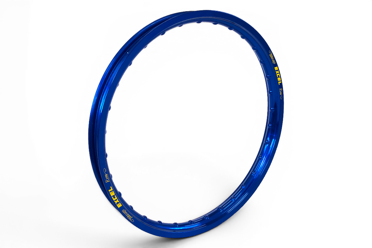 CE026411B Cerchio EXCEL TAKASAGO 18" x 2,15 - 36 fori, blu