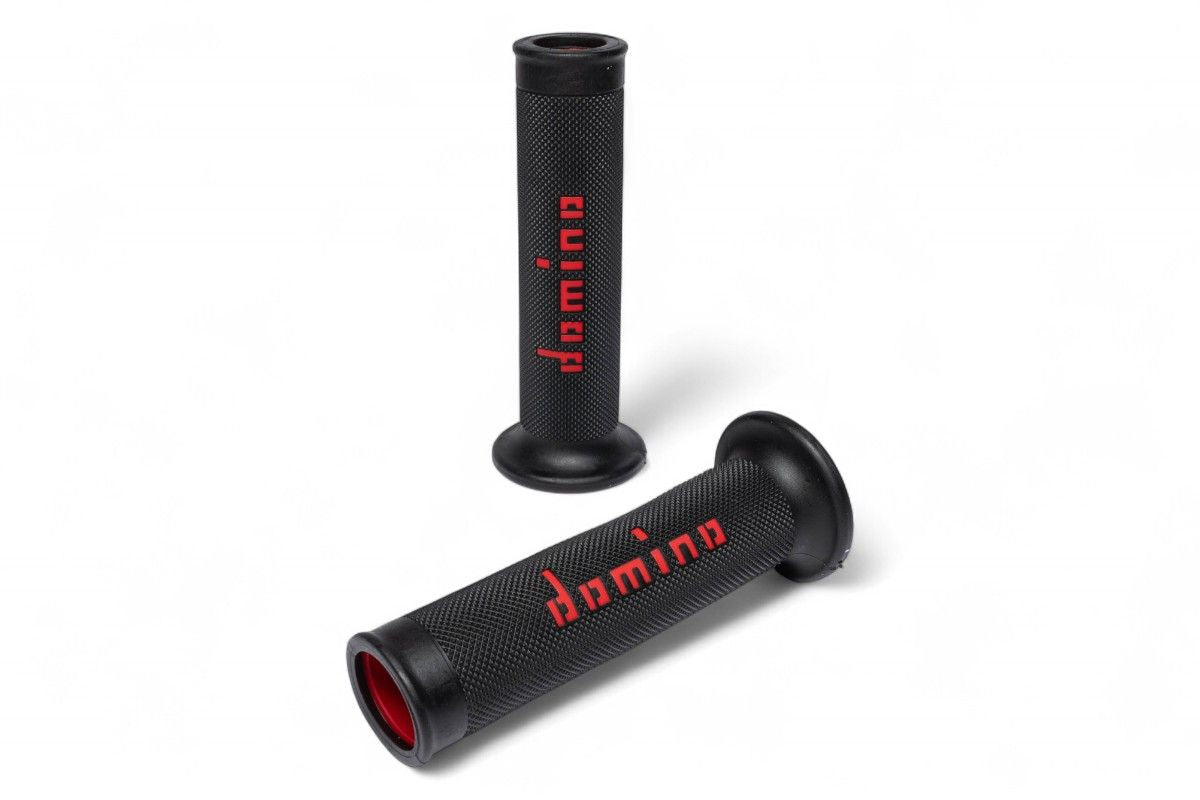 MN1654 Manopole DOMINO Strada A010 - Nero/rosso