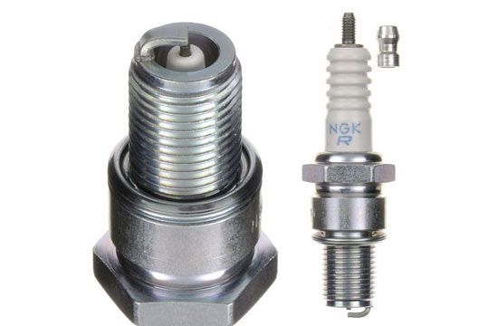 NGKBR8EG Candela NGK BR8EG (4 pezzi per scatola)