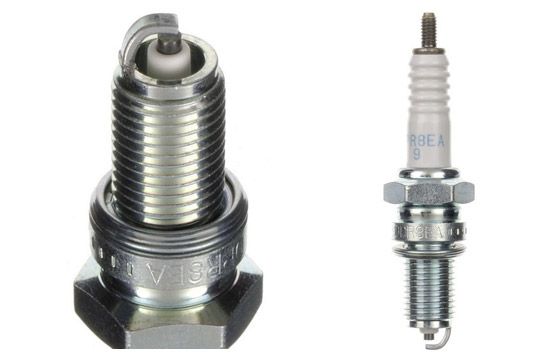 NGKDPR8EA9 Candela NGK DPR8EA-9 (10 pezzi per scatola)