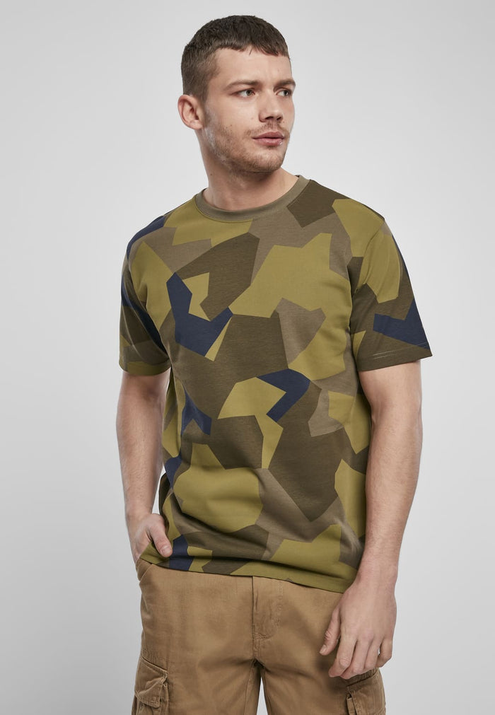 BD4200-02636-0231 T-shirt swedish camo 7XL