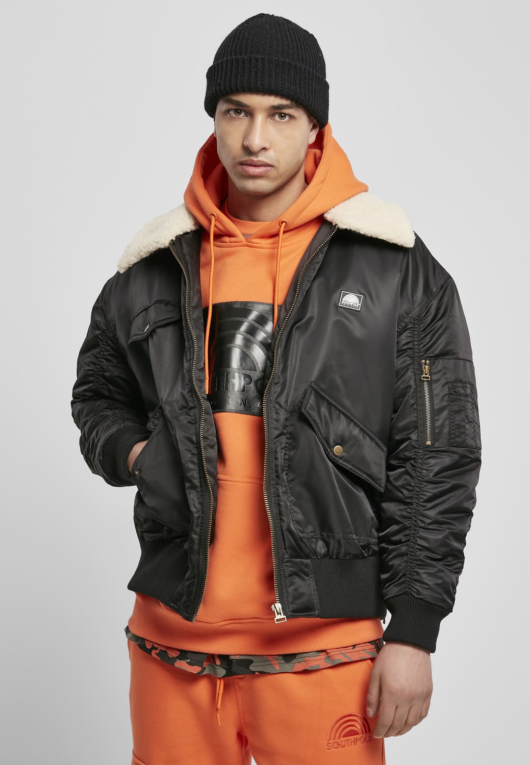 SP136-00007-0060 XXL black Southpole bomber jacket