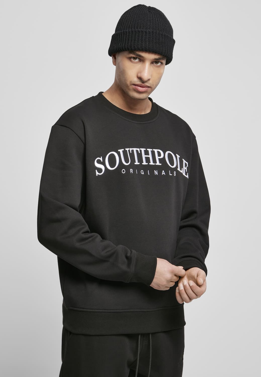 SP141-00007-0060 Maglione girocollo Script 3D Embroidery Southpole nero XXL