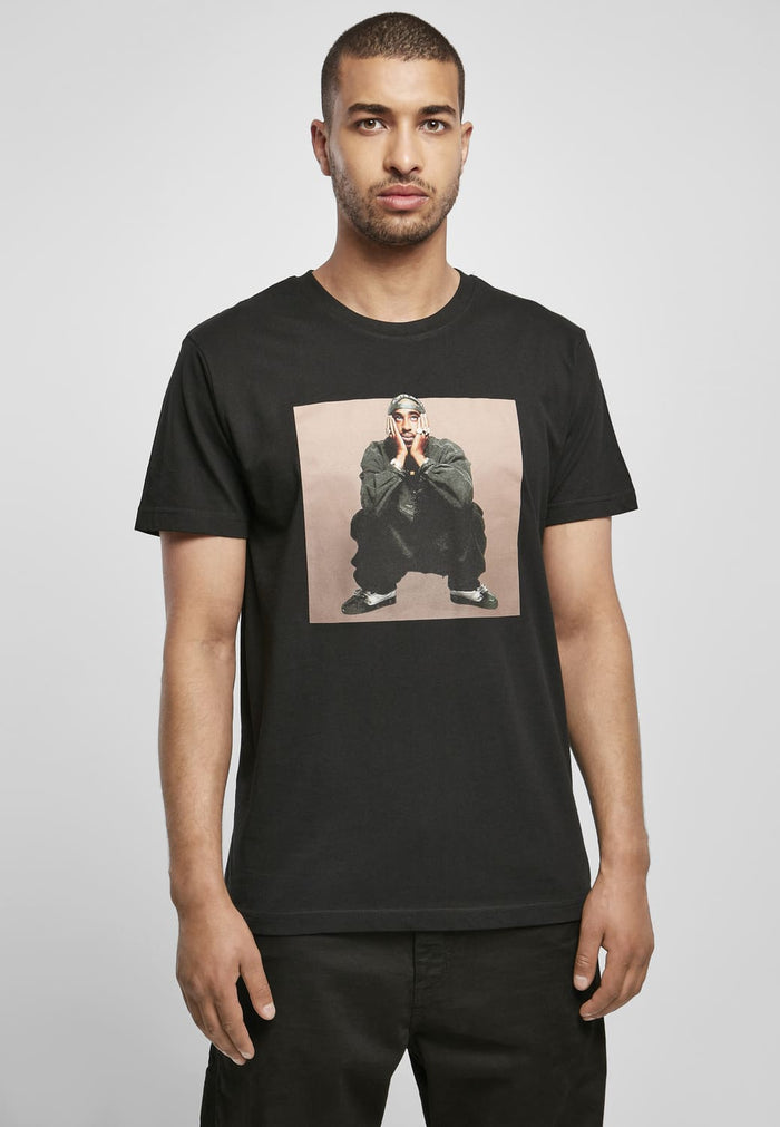 MT1851-00007-0060 T-shirt Tupac Sitting Pose nero XXL