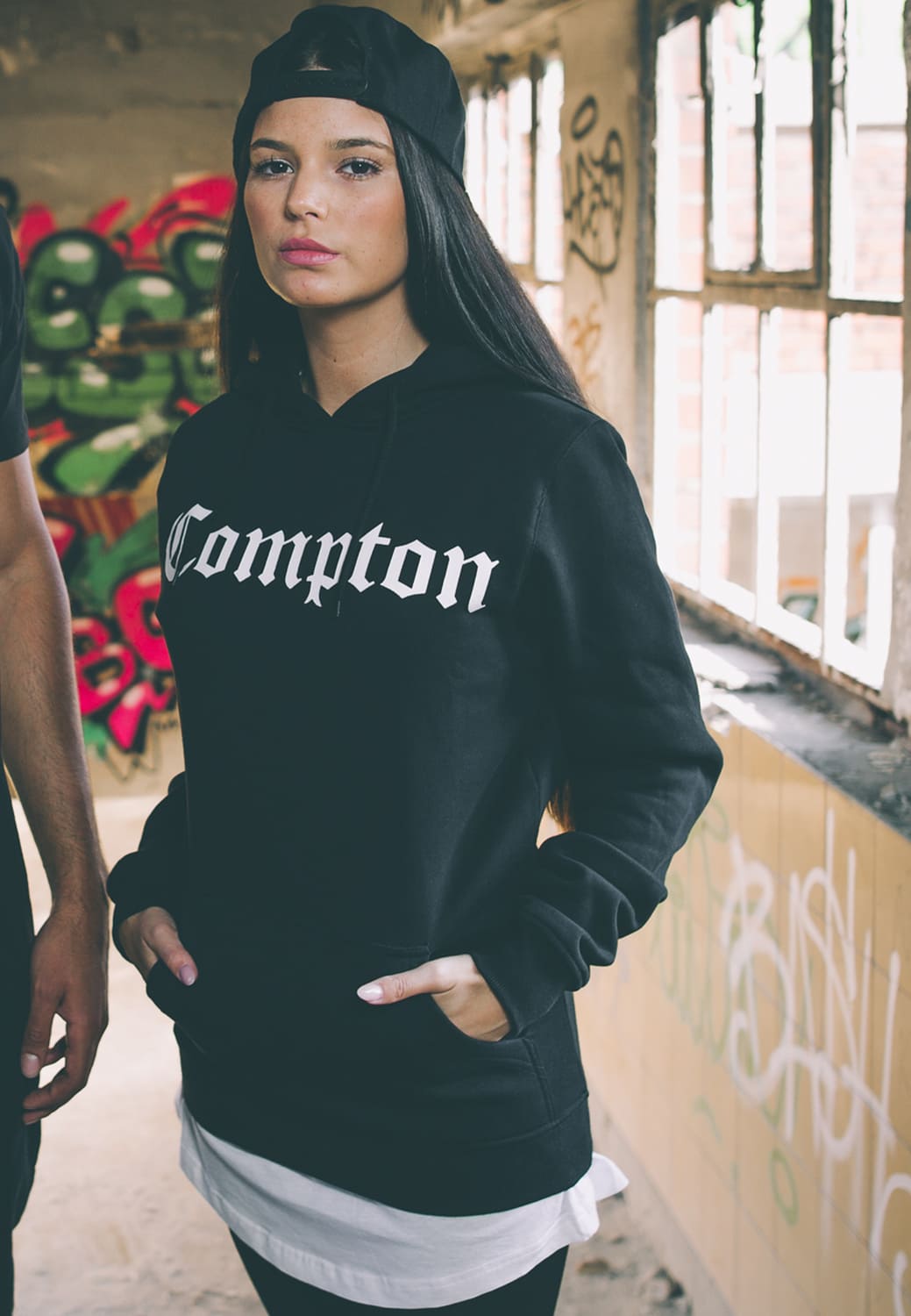 MT269-00007-0060 XXL black Compton hoody
