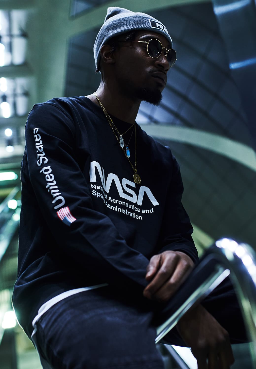 MT659-00007-0058 NASA US Crewneck Sweater Black XS