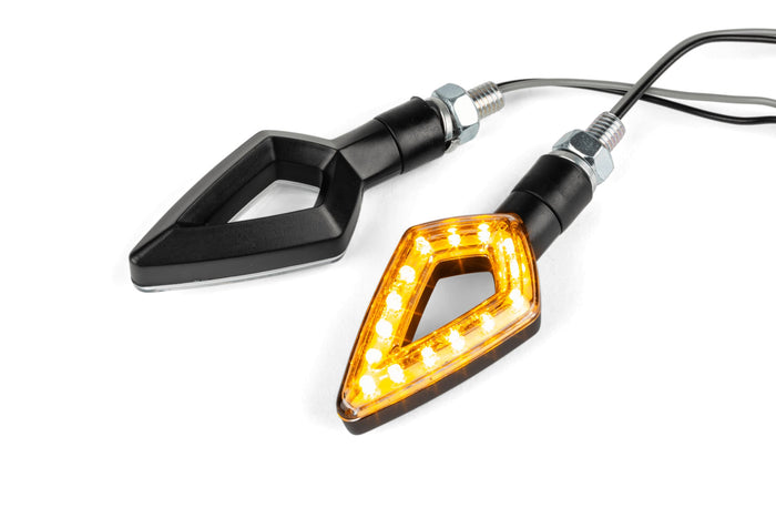 STR-696.14/BK Frecce LED Arrow bianco / supporto nero omologato CE, COD: STR-696.14/BK