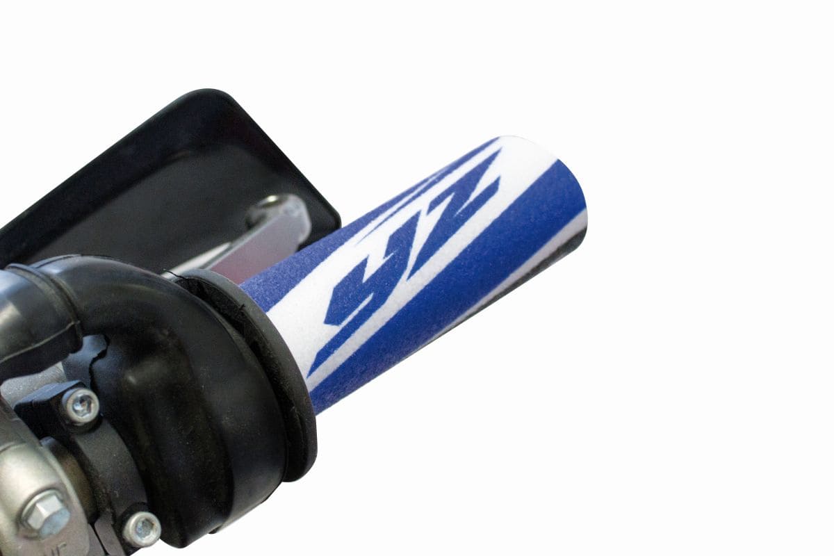 BB-06330026 Blackbird Replica Team Yamaha Grip Covers