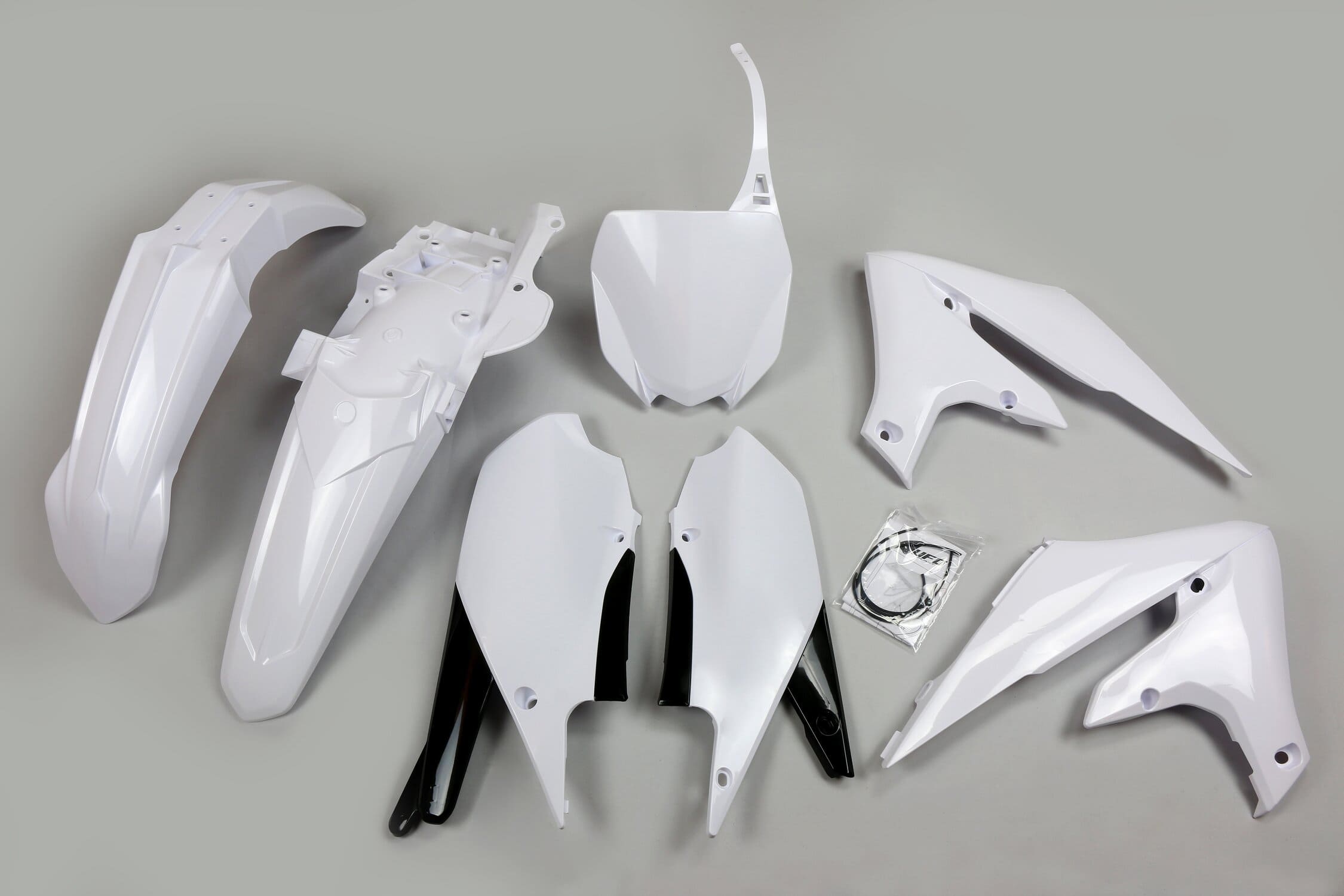 UF-YAKIT321@046 Kit plastiche Yamaha YZF dopo 2018 UFO bianco, COD: UF-YAKIT321@046