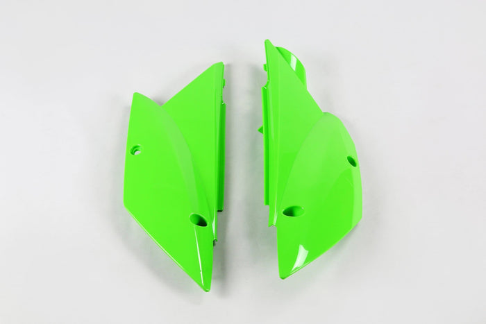 UF-KA04717#026 Fiancatine laterali Kawasaki KLX 110 UFO verde, COD: UF-KA04717#026