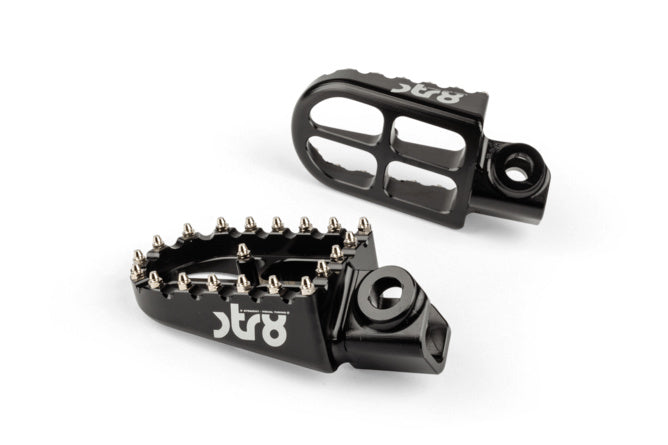 STR-220.22/BK Poggiapiedi Rieju MRT STR8 CNC Nero (Set) - Billaricambi SRLS