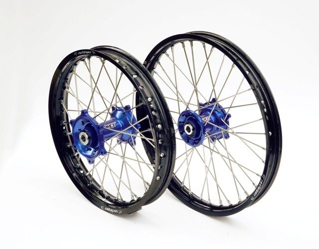 RX2400035 Ruota REX Anteriore 21" x 1,60 YAMAHA - Cerchio nero - Mozzo blu